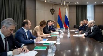 Министр экономики Армении провел встречу с министром сельского хозяйства РФ