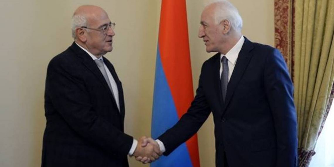 Президент Армении принял главу Армянского всеобщего благотворительного союза