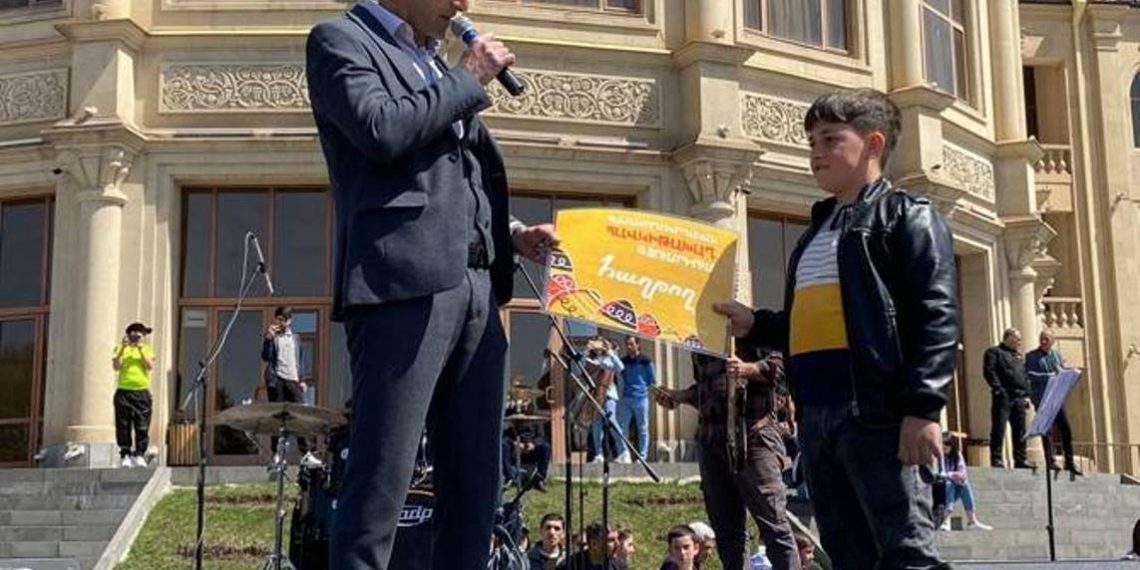 Святая Пасха в Гюмри отмечена большим празднеством