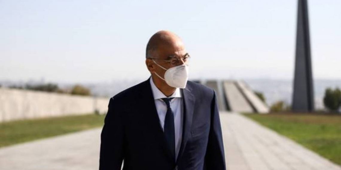 В Греции поминают жертв Геноцида армян. Министр иностранных дел сделал запись