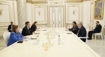 Премьер-министр Пашинян принял американского сопредседателя Минской группы ОБСЕ Эндрю Шефера