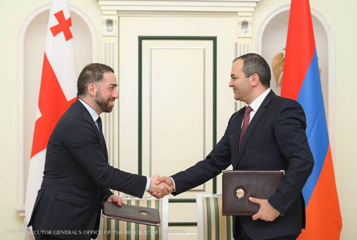 По приглашению Артура Давтяна Генеральный прокурор Грузии посетил Армению: подписан меморандум о сотрудничестве