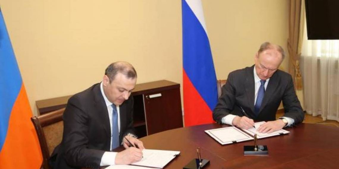 Секретари Совбезов Армении и РФ подписали соглашение о сотрудничестве в области информационной безопасности