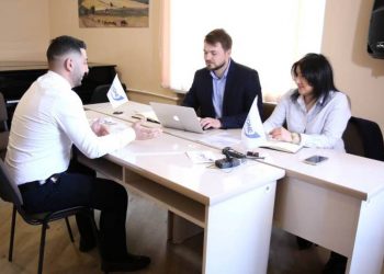 Авиакомпания FLYONE ARMENIA организовала день открытых дверей для бортпроводников