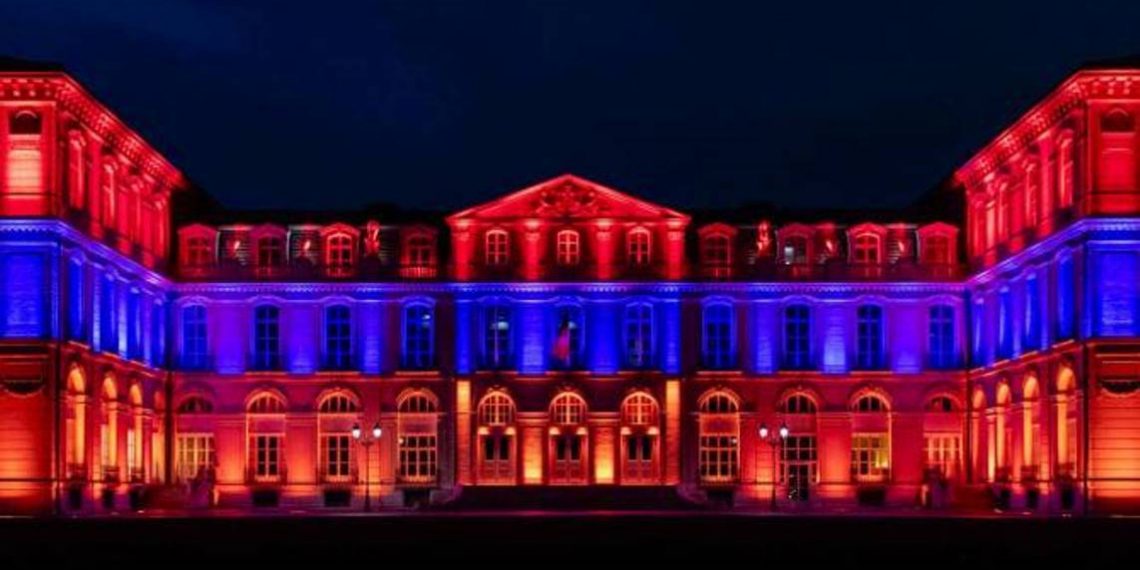 Марсельский дворец Фаро осветили цветами армянского флага в память о жертвах Геноцида армян