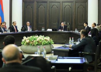 Пашинян уверяет, что после заявления 9 ноября на столе не было ни проекта, ни черновиков по карабахскому урегулированию