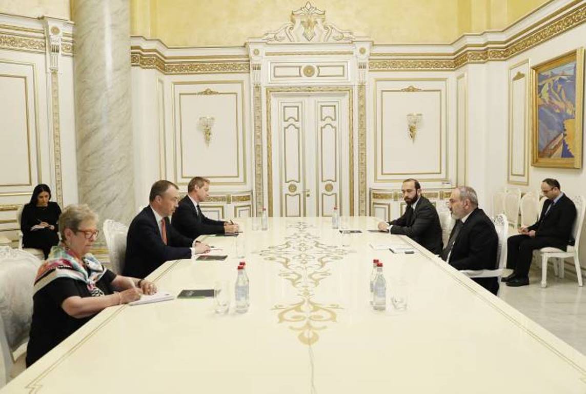 Премьер-министр Армении и Тойво Клаар коснулись вопросов, связанных с разблокированием инфраструры региона