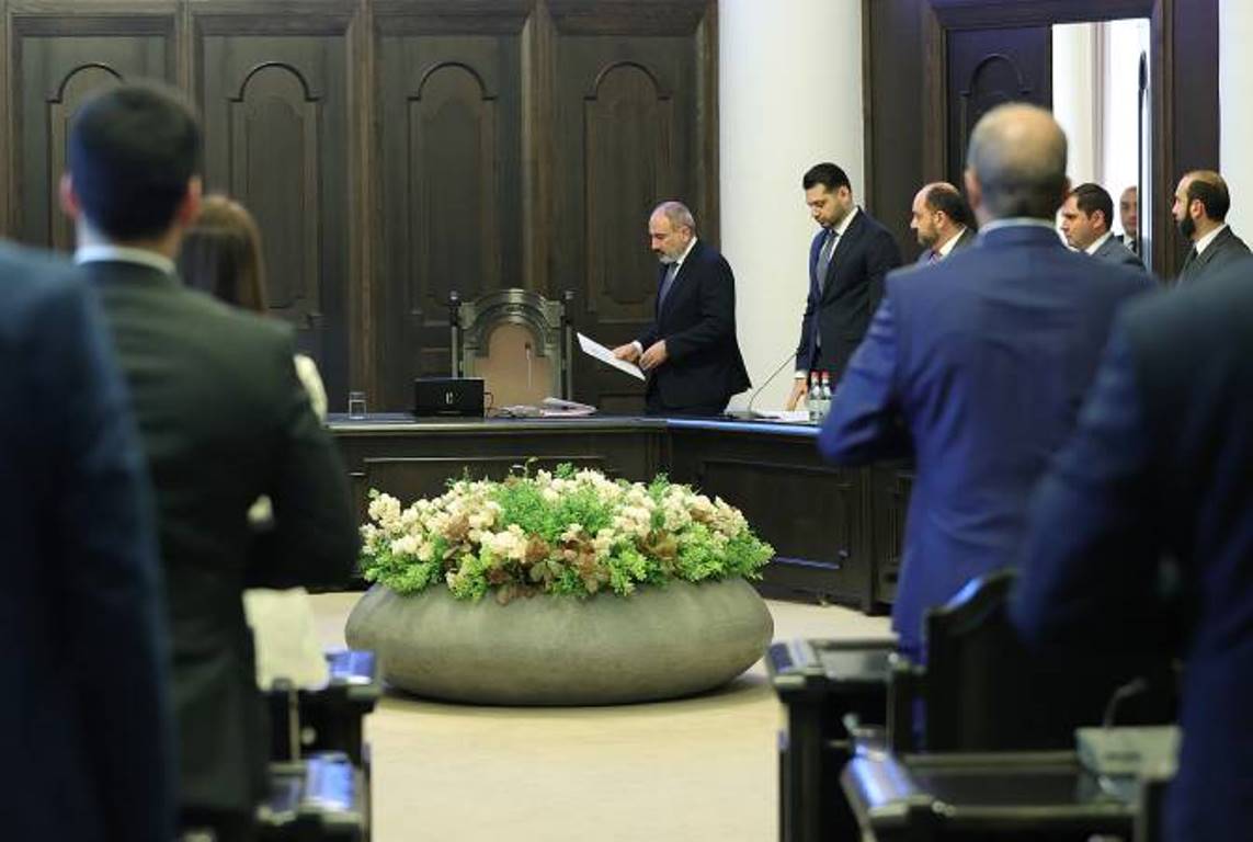 Пашинян коснулся обсуждений, начавшихся после заявления о призывах снизить планку в вопросе статуса Нагорного Карабаха