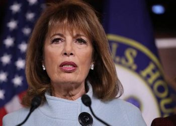 Все те, кто попытается заставить нас замолчать, потерпят неудачу: конгрессмен США