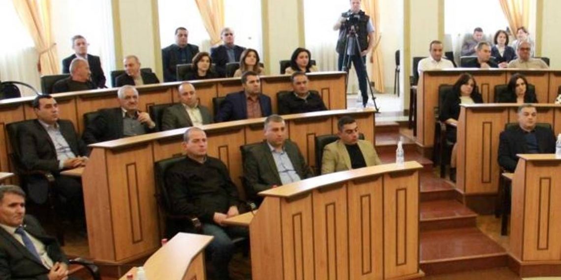 Депутаты НС Арцаха обсудили вопросы безопасности с главами райадминистраций и мэрии Степанакерта