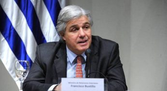 Глава МИД Уругвая осудил националистический жест Чавушоглу в отношении армян