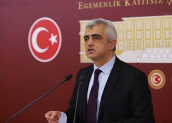 Депутат от оппозиции Омер Фарук считает, что Геноцид армян необходимо признать