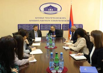 Министр иностранных дел Арцаха и слушатели Дипломатической школы МИД РА обсудили азербайджано-карабахский конфликт