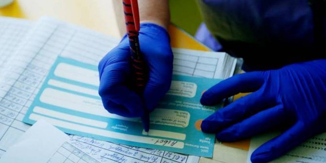 Снято требование каждые 7 дней предъявлять на работе ПЦР-тест или справку о прививках