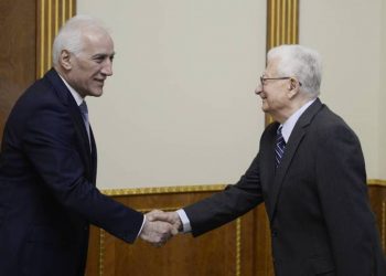 Ваагн Хачатурян принял известного академика Юрия Ованнисяна