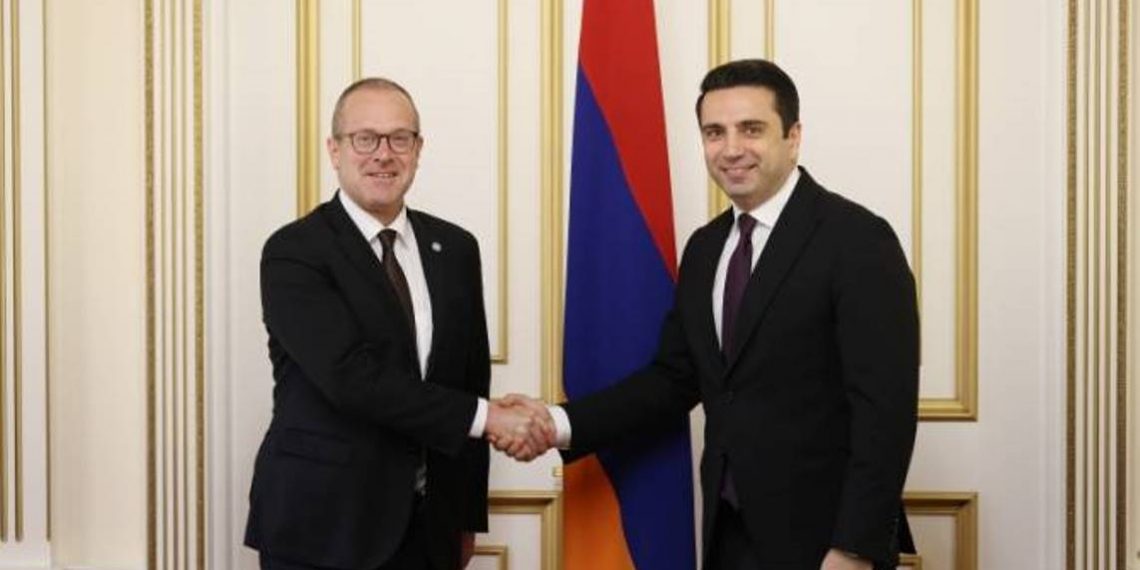 Ален Симонян принял делегацию во главе с директором Европейского регионального бюро ВОЗ