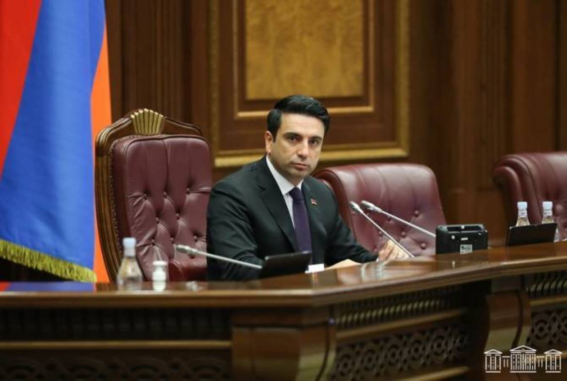 КС признал конституционным решение об избрании Алена Симоняна председателем НС Армении