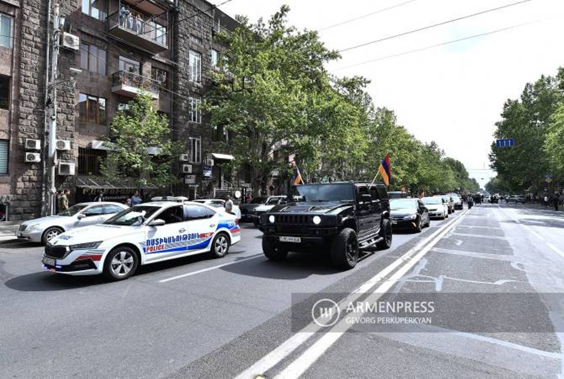 На данный момент все улицы в Ереване открыты: Полиция Армении