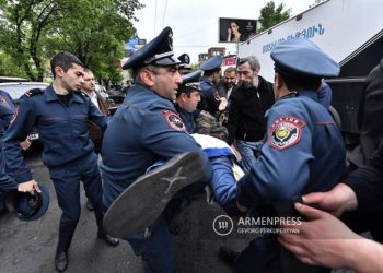 Группы быстрого реагирования Офиса Омбудсмена в отделениях полиции консультируют задержанных лиц