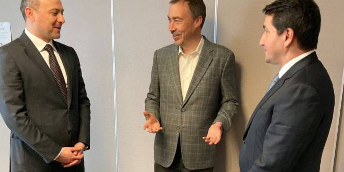 В Брюсселе состоялась встреча секретаря Совбеза Армении и помощника президента Азербайджана 