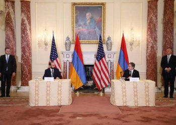 Мирзоян и Блинкен обсудили вопрос начала переговоров между Арменией и Азербайджаном по мирному договору