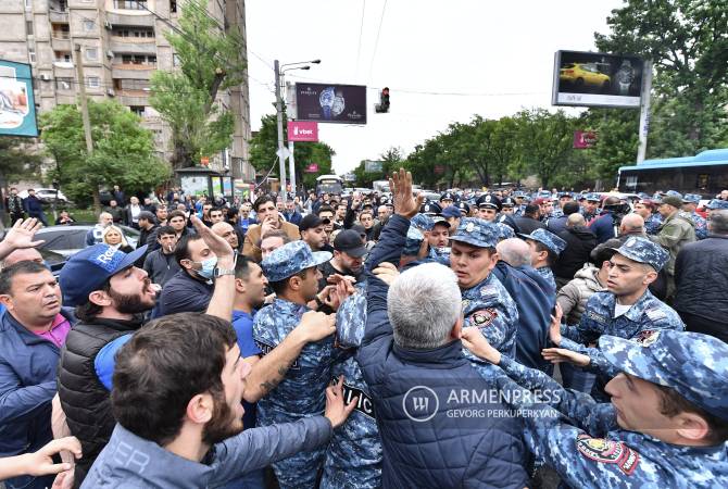 Задержано 70 участников проходящих в Ереване акций неповиновения