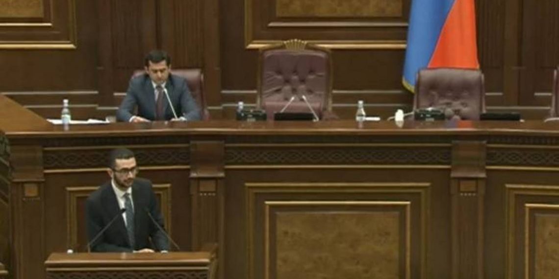 В Армении за 4 месяца по новой упрощенной процедуре более 300 иностранцев получили вид на жительство