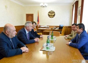 Президент Арцаха и делегация Американского университета Армении обсудили вопросы, касающиеся развития образования