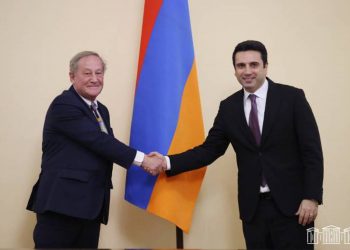 Ален Симонян принял делегацию группы дружбы Франция-Армения