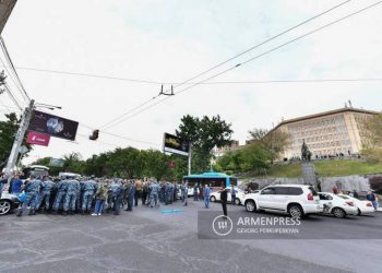 Восстановлено движение на всех транспортных узлах столицы: Полиция Армении