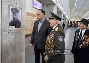 На станции метро «Маршал Баграмян» открылась выставка «Великая Отечественная война и Ереван»
