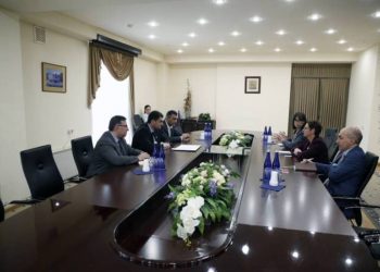 Мэр Еревана принял посла Франции в Армении