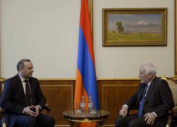 Президент Армении и секретарь Совета безопасности обсудили вопросы безопасности