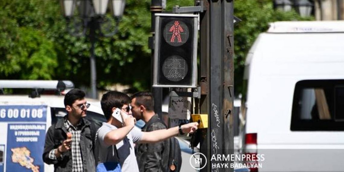 До конца года на 50 перекрестках Еревана будут установлены умные светофоры