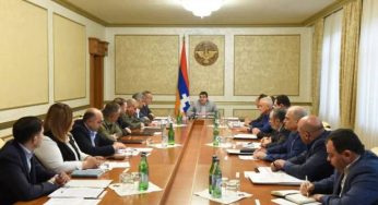 В Арцахе будут ужесточены меры поддержания внутреннего порядка: Араик Арутюнян созвал заседание Совета безопасности