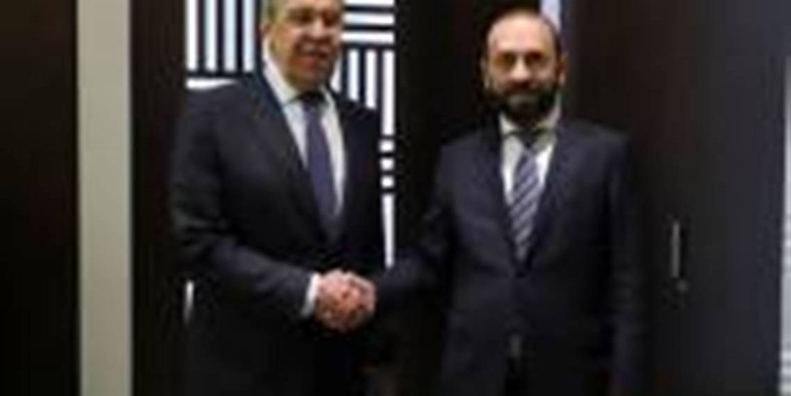 В Душанбе состоялась встреча Арарата Мирзояна и Сергея Лаврова