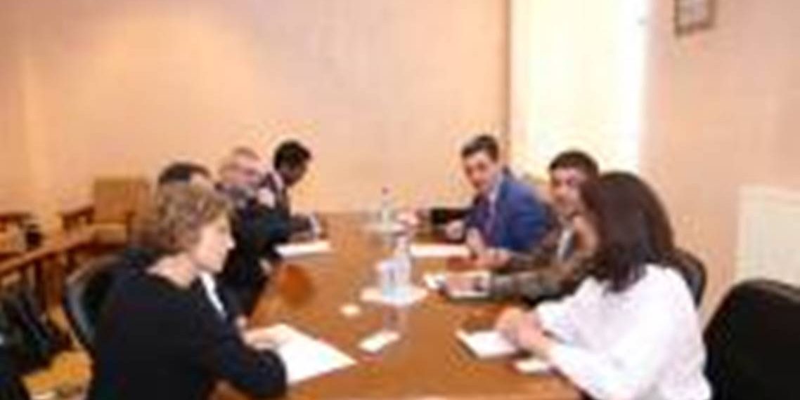 Замминистра ТУ и представители ФАР обсудили перспективы развития железнодорожных инфраструктур Армении