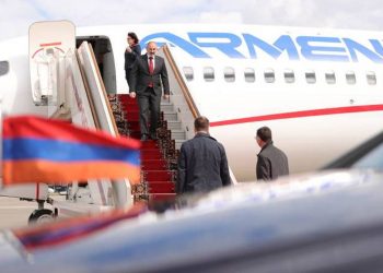 Премьер-министр Армении прибыл с рабочим визитом в Москву