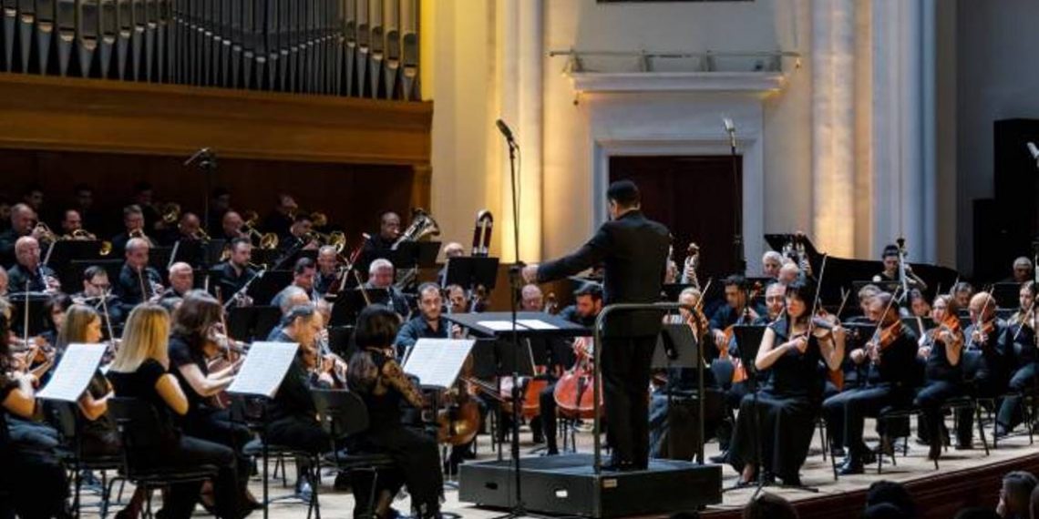Спустя 80 лет: в честь годовщины Победы в Ереване вновь прозвучала Ленинградская симфония