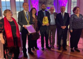 Современный армянский писатель Григ был удостоен в Германии премии Фридриха Рюккерта