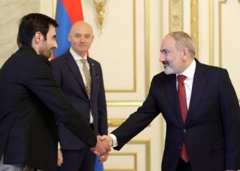 Премьер-министру Пашиняну представлен проект создания в Ереване всемирного торгового центра