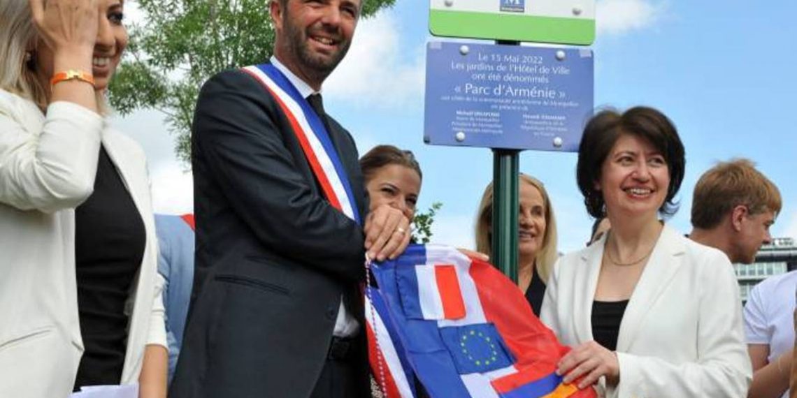 Большой парк рядом с мэрией французского города Монпелье назван в честь Армении