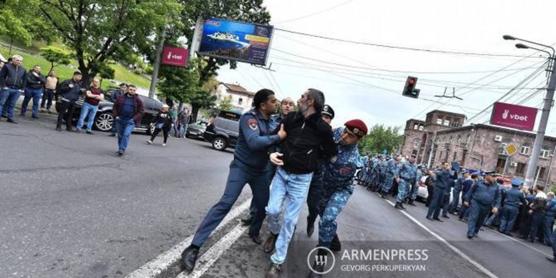 Задержано 277 участников акций неповиновения, проходящих в Ереване