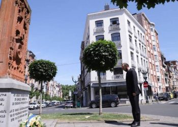 Глава МИД Армении в Брюсселе возложил венок к хачкару памяти жертв Геноцида армян