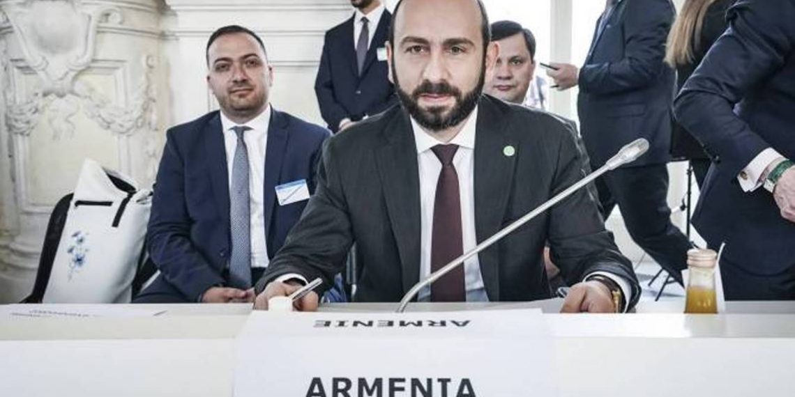 Мы становимся свидетелями грядущего упадка архитектуры безопасности: выступление Арарата Мирзояна на сессии ЕС