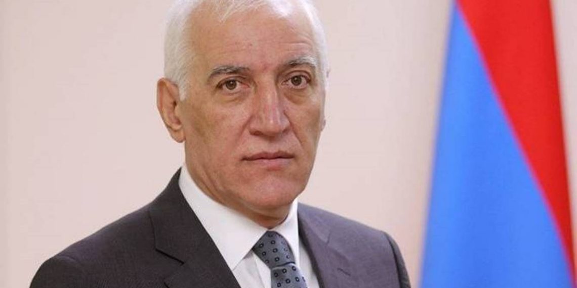 Президент направил соболезнования в связи с кончиной известного государственного деятеля Юрия Джавадяна