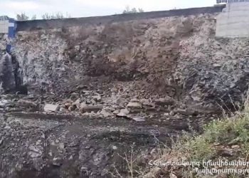 Цицернакабердское шоссе еще закрыто. Автодорога Степанцминда-Ларс открыта