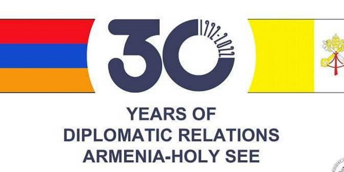 Арарат Мирзоян и архиепископ Пол Ричард Галлахер обменялись посланиями