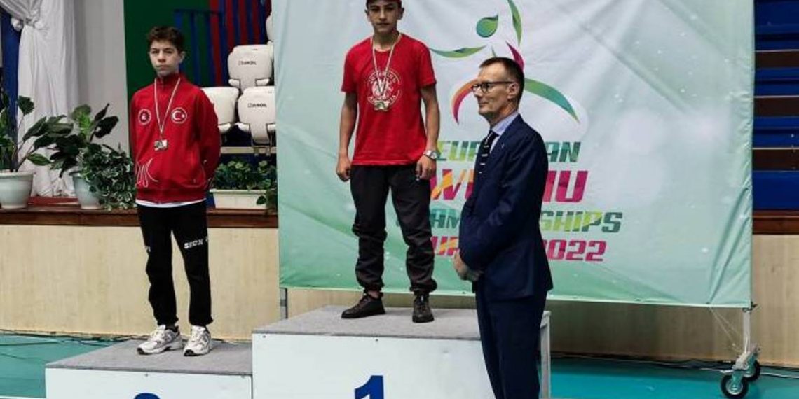 16-летний спортсмен из Гюмри с чемпионата Европы по ушу вернулся с золотой медалью