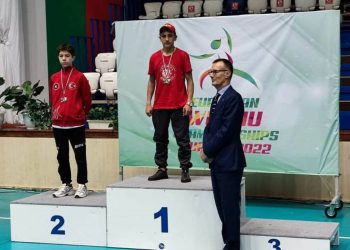 16-летний спортсмен из Гюмри с чемпионата Европы по ушу вернулся с золотой медалью